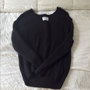 Old Navy Black V-Neck Sweater Soft and Stylish